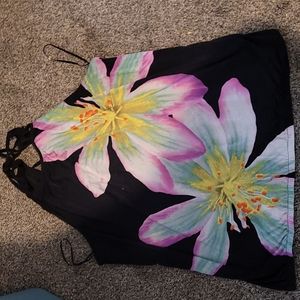 Black floral tank